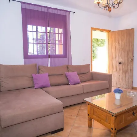 Casa Con Terraza Privada Cerca Del Pueblo Familias A Apartmán
